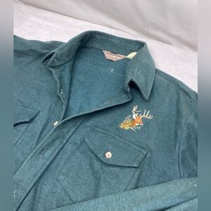Vintage 80s Men’s Deer Embroidered Button Up Shirt Green Siz Xl Tall